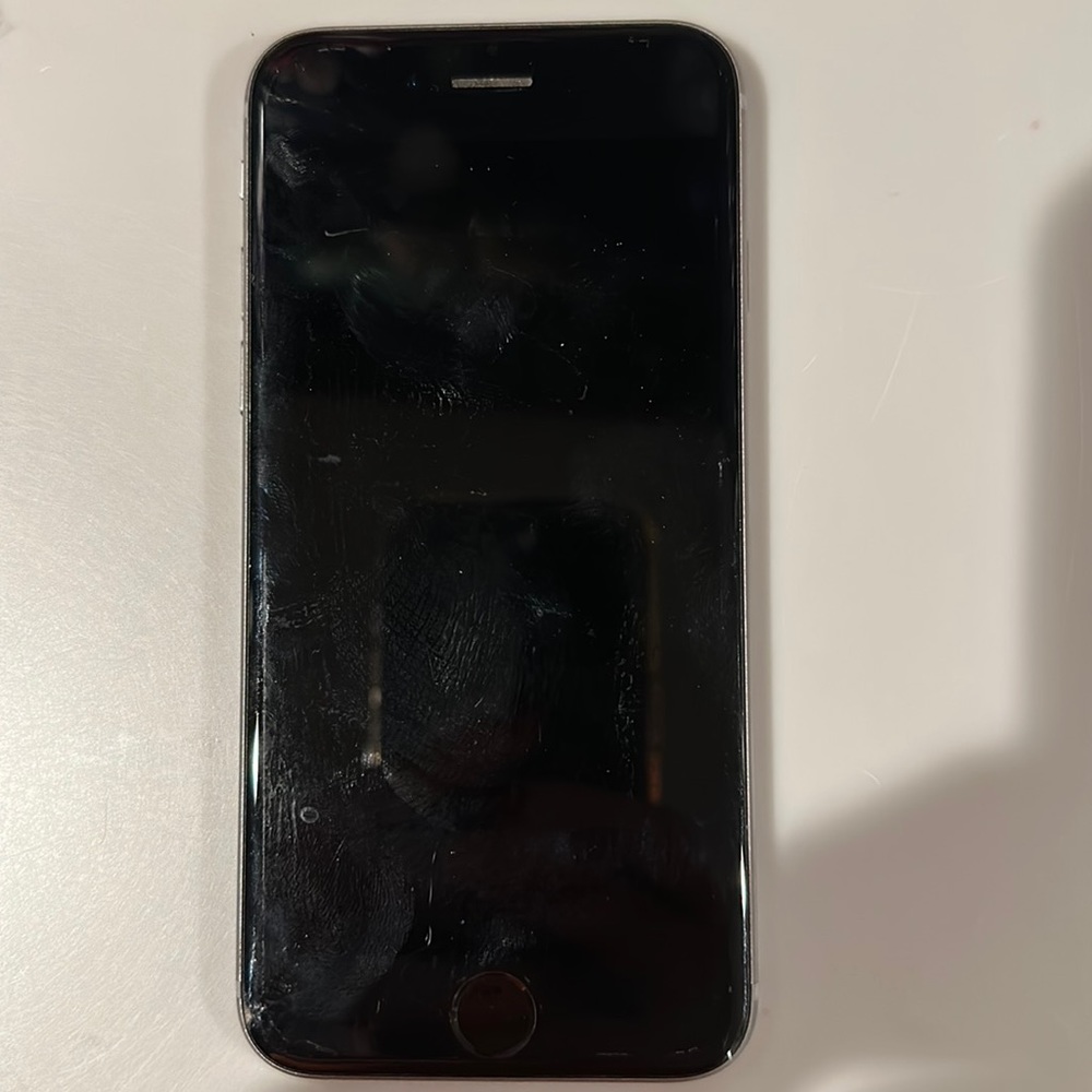 iPhone S
